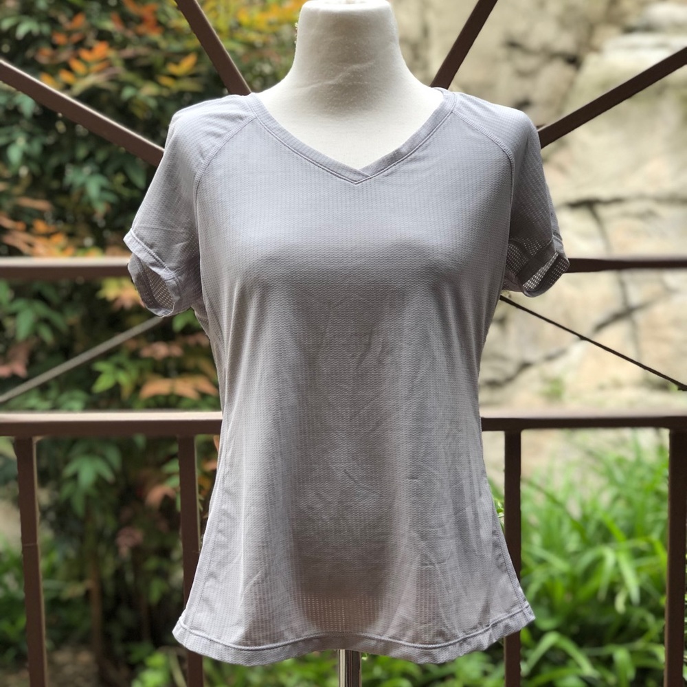 🌸Zella Grey Mesh Lightweight Tee